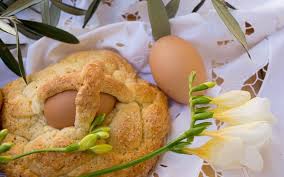 I dolci di pasqua calabresi: La Scarcella Pugliese Il Tradizionale Dolce Di Pasqua That S Apulia