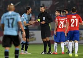 Arbitro arruino partido., como siempre lo compraron. Arbitro Del Chile Uruguay Cuestiono El Dedazo De Jara Bendito Futbol