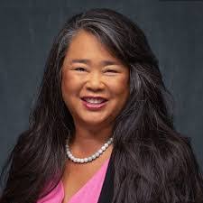 Lisa Matherly's Instagram, Twitter & Facebook