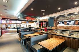 Fast Food Restaurant Interior Design Ideas That You Should Focus On Bored Art Restaurant Interior Design Fast Food Restaurant Restaurant Interior