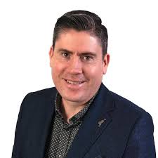 This guy is determined to get his dinner!