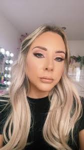 Rachel Utley's Instagram, Twitter & Facebook