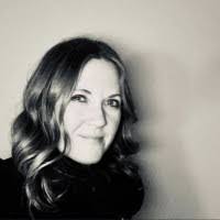 Danielle Decoste's Instagram, Twitter & Facebook