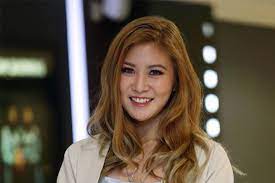 Get all the lyrics to songs by elizabeth tan and join the genius community of music scholars to learn the meaning behind the lyrics. Elizabeth Tan Bio Age Parents Career Boyfriend Networth Height Salary