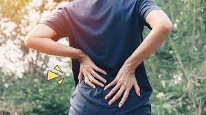 Seseorang mungkin mengalami rasa nyeri tumpul (seperti ditekan atau diremas) rasa sakit mungkin hanya terjadi di pinggang sebelah kanan, kiri, atau belakang, atau mungkin juga terasa sampai ke kaki. Cari Tahu 10 Penyebab Sakit Pinggang Sebelah Kiri Berikut Ini Orami