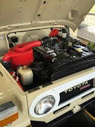 Fj40 Motor Voiture