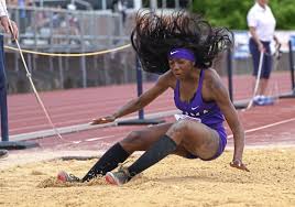 It's mind-blowing': Obama Academy's Leslie Manson soars at final PIAA  championships