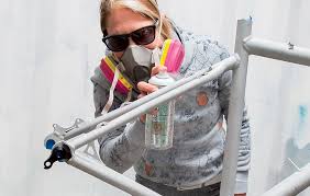 Spray.bike paint is a dry matte powder coating that doesn't drip, dribble or misbehave in any way and gives a deep thick layer with just a single coat. How To Paint A Bike Spray Painting A Bike