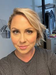 Sharing personal wellness and food experiences