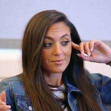 Jessica Bothwell's Instagram, Twitter & Facebook