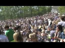 Valborg i lund med 20.000 andra eller något sådant, helt okej fest får man säga. Valborg Lund 2009 Youtube