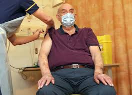 The pharmaceutical giant said in a statement that it has the capacity to manufacture 1 billion doses of the university of oxford's potential vaccine through 2020 and 2021. Kwiivqtqasryjm