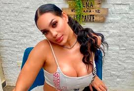 Jun 04, 2021 · antes de ser ejecutado y calcinado, el comandante andrés lara encabezó un decomiso que incluyó autos de lujo en un rancho en ojinaga, chihuahua, relacionado al menchaca. Andrea Valdiri Asi Era Antes De Hacerse Tantas Cirugias Rcn Radio