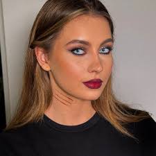 Let's call it Soft Vampire glam 🤪🧛‍♀️🎃👻 Halloween makeup for  @gretakoenig 🩸 #makeupnewyork #makeupartistnewyork #makeupartistnyc  #makeupnyc #newyorkmakeup #newyorkmakeupartist #halloween #halloweenmakeup  #newyorkmua #nycmua #vampiremakeup