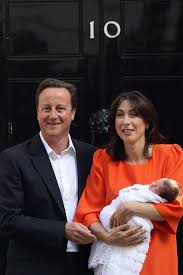 Prime minister boris johnson announced the arrival of a 'healthy baby boy' on wednesday. Boris Johnson Carrie Symonds And A Baby In A Very Exclusive Club Bbc News