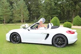 Pour trouver une location voiture pour votre mariage, rien de plus simple : Location Voiture De Luxe A Partir De 300 Pour Tous Vos Evenements