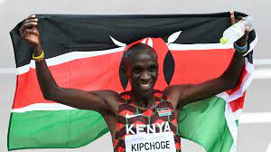 Eliud kipchoge defends marathon gold. 8 88hcjxjo6a0m