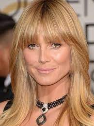 35 Best Glamorous 70s Feathered Hair Style Looks Feathered Hairstyles Hairstyles With Bangs Long Hair With Bangs
