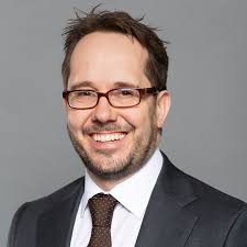 A malaysian notary public has the same powers and functions as a notary public in england; Notarial Services Luther Rechtsanwaltsgesellschaft Mbh