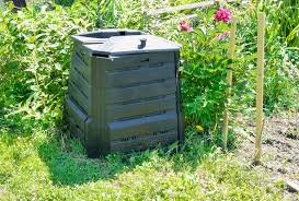 It's best to use the aerator when the soil is moist. Diy Composting How To Make A Compost Bin That S Inexpensive