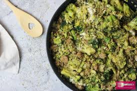 Und eintöpfe suppen rezepte blumenkohl basilikum brokkoli saucen vorspeise low carb suppe. Hackfleisch Brokkoli Pfanne Low Carb Sandras Kochblog