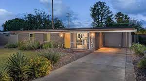 Newly Discovered Haver House Hits Market In Phoenix For 450 000 Home Builders Modern House Design Mid Century Modern House