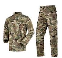 El uniforme de combate del ejército está fabricado con una mezcla de tejido  ripstop ligero que proporciona una comodidad, flexibilidad y resistencia ...