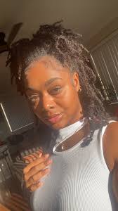 I've seen 👀 your posts & heard👂the talk about wanting a dance 💃🏻  fitness class in Lebanon like the videos you've seen