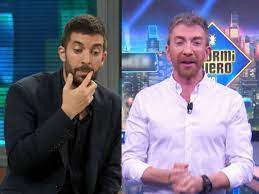Cronología: la guerra entre David Broncano ('La revuelta') y Pablo Motos  ('El hormiguero') por la entrevista a Jorge Martín