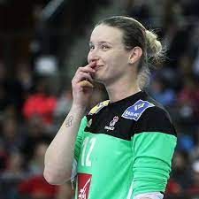 Actualmente, leynaud este legitimată la clubul macedonean žrk vardar și joacă pentru echipa națională de handbal a franței. Amandine Leynaud Facebook