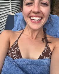 Liz Bustle (@heyitsriz) • Instagram photos and videos