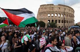 ‫جهان برای غزه/ هم‌صدایی بین‌المللی علیه اسرائیل، برای حمایت از فلسطین؛ از  لندن، نیویورک، استکهلم و رم تا استانبول، کوالالامپور، بغداد و جاکارتا |  پایگاه اطلاع رسانی رجا‬‎