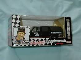 Limit my search to r/nascar. Brookfield Dale Earnhardt And Richard Petty Chevy Surburban Die Cast 1 25 Cars Racing Nascar Other Diecast Racing Cars