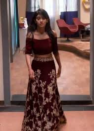 Niti taylor just got engaged her outfits are goals. Stylebuzz Checkout Shivangi Joshi S Majestic Maroon Reception Look From Yeh Rishta Kya