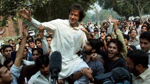 Imran khan led the pakistani test side in 48 tests and won 14 out of those. Imran Khan The Cricket Captain Was A Megalomaniac Who Ran Pakistan Team As His Fiefdom Will He Change As Pm World News Firstpost
