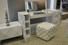 Other variations include sets that include a mirror or vanity set with stool. Modern Makeup Dressing Table Saubhaya Makeup