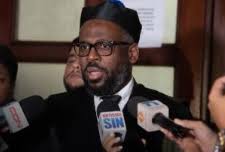 Camacho dice exprocurador tiene medida de coerción domiciliaria porque  agotó la misma