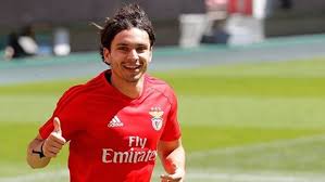 Jun 05, 2021 · krovinovic decision made as benfica set deal demands two barriers might stand in nottingham forest's way regarding a krovinovic return to the city ground. Krovinovic Filme Na Luz Acabou Como Uma Verdadeira Tragedia Benfica Jornal Record