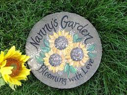 Sunflower Garden Stone Nanny S Garden Stepping Stone Etsy In 2021 Nana Gifts Personalized Grandma Gifts Garden Stones