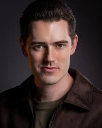 Introducing the Cast of Mud, and what the critics are saying! Our leading  man: George Oates as Lloyd “Playing Mae's not-brother, George Oates brought  an unsettling, almost animalistic quality to Lloyd, his