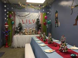 Nat king cole was right about one thing, there is something magical about roasted chestnuts around christmas. Holiday Christmas Themed Birthday Party Decorations Orlando Fl Princesses Princes