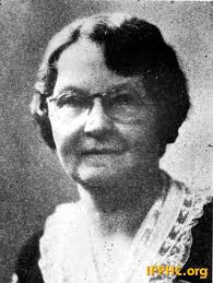 Etta Calhoun's Instagram, Twitter & Facebook