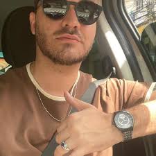 Arthur Almeida • Facebook