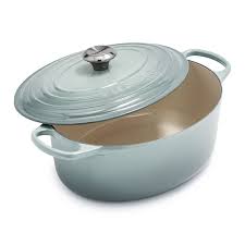 Le Creuset Signature Oval Dutch Oven 6 75 Qt Sur La Table In 2020 Le Creuset Creuset Cookware And Bakeware