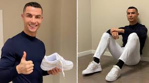 36 year cristiano ronaldo is simply phenomenal! Video Cristiano Ronaldo Opens A Birthday 36 Gift From Nike The Sneakers