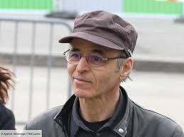 Jean-Jacques Goldman : Son ami du lycée Jean Bender, ancien membre de son  groupe de rock,