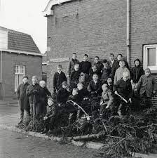 It is a major artery of the neighbourhood de pijp. 1967 Kerstbomenoorlog In De Utrechtse Schildersbuurt Utrecht Ad Nl