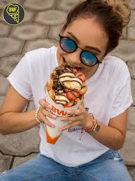 Anielka Mayorga's Instagram, Twitter & Facebook