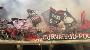 Una canzone per il 'mancio': Il Foggia Perde E Torna Sul Mercato