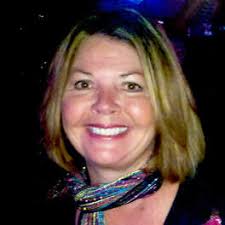 Linda Reitz's Instagram, Twitter & Facebook